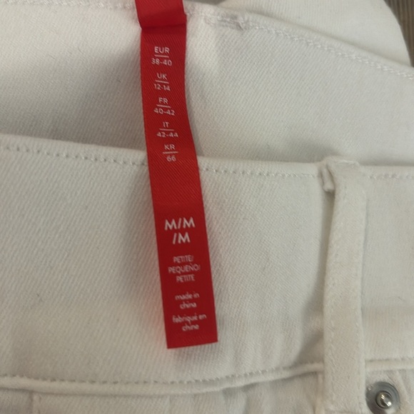 SPANX Sz M Petite High Rise Pull On Denim Stretchy Flare Slim Bootcut Jeans - Picture 11 of 12